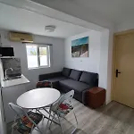 Apartment Briza *